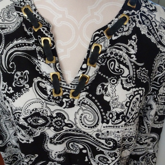 Black/White Paisley L. Sleeve Top-Size M - Picture 2 of 8